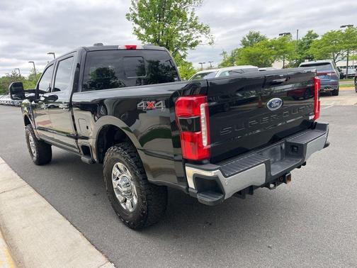 Black Metallic 2024 Ford F-250 Lariat