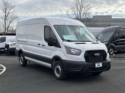 2025 Ford Transit-250 148 WB Medium Roof Cargo