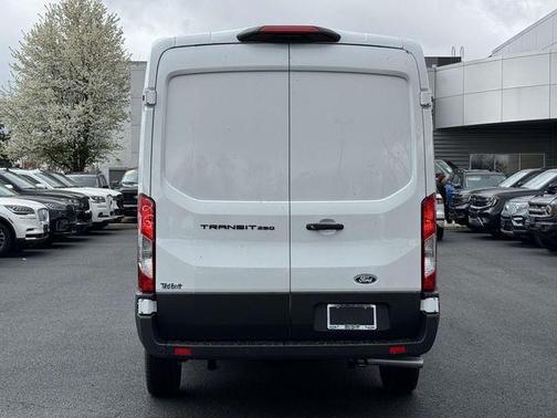 Oxford White 2026 Ford Transit-250 148 WB Medium Roof Cargo