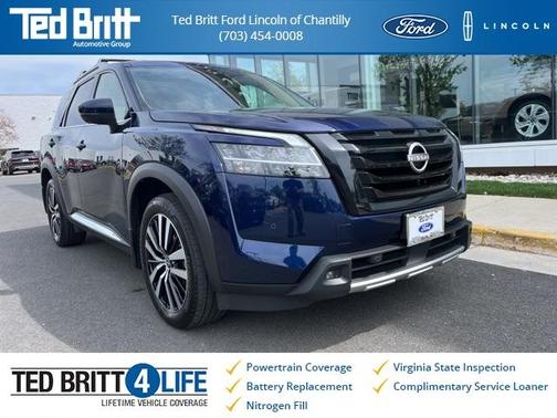 2023 Nissan Pathfinder Platinum