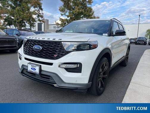 2022 Ford Explorer ST