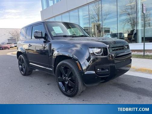 2024 Land Rover Defender P525 V8