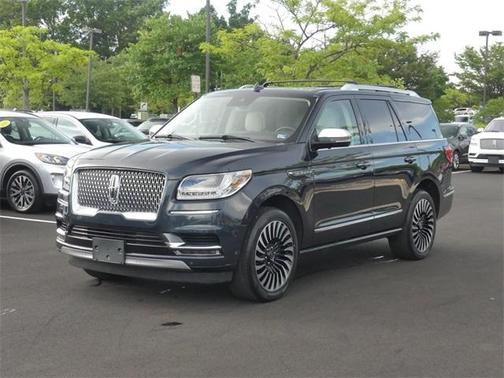 Photo 5 of 31 of 2021 Lincoln Navigator Black Label