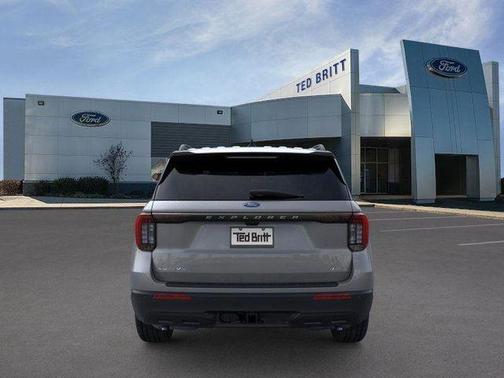 Carbonized Gray Metallic 2026 Ford Explorer Active