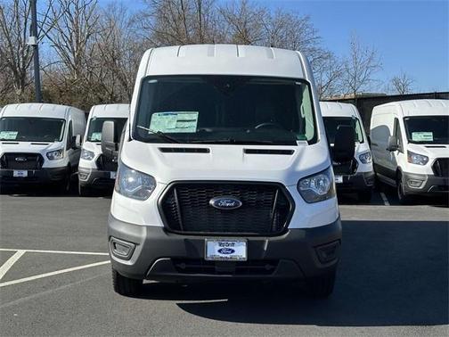 2025 Ford Transit-250 148 WB Medium Roof Cargo