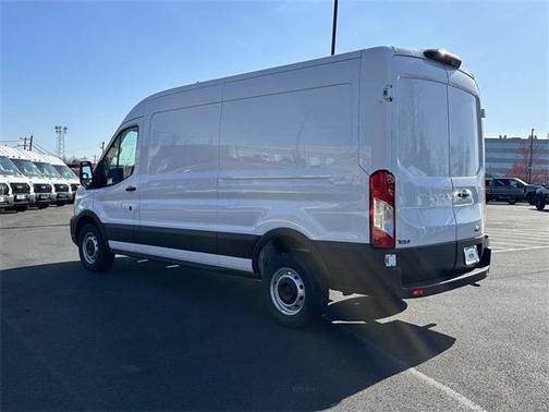 2025 Ford Transit-250 148 WB Medium Roof Cargo