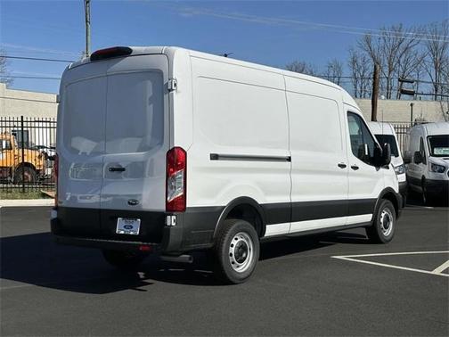 2025 Ford Transit-250 148 WB Medium Roof Cargo