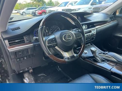 2016 Lexus ES 300h Base