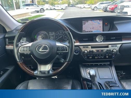 2016 Lexus ES 300h Base