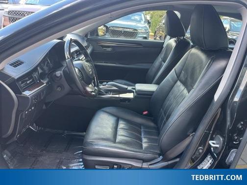 2016 Lexus ES 300h Base