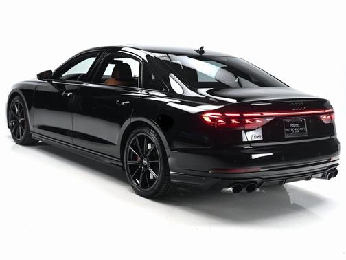 2023 Audi S8 4.0T quattro