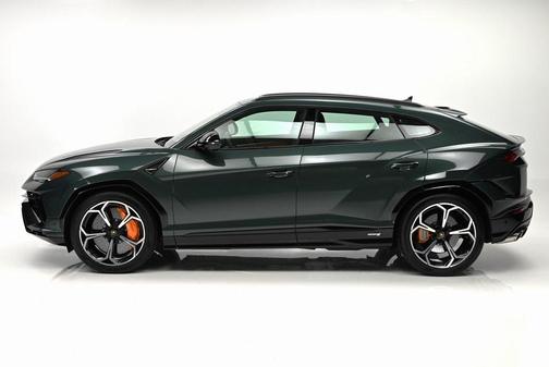 2023 Lamborghini Urus S