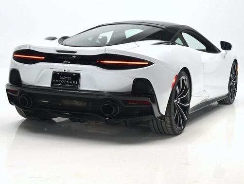 2025 McLaren GTS 