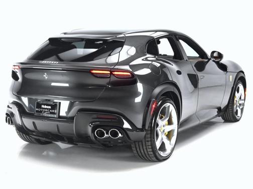 2024 Ferrari Purosangue Base