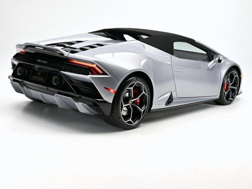 2021 Lamborghini Huracan EVO Base