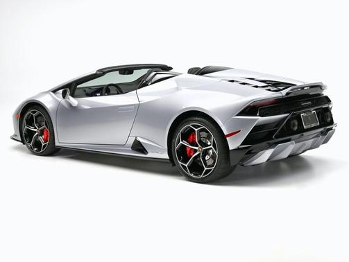 2021 Lamborghini Huracan EVO Base