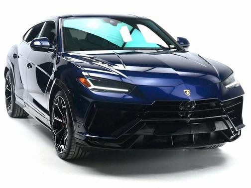 2023 Lamborghini Urus Performante