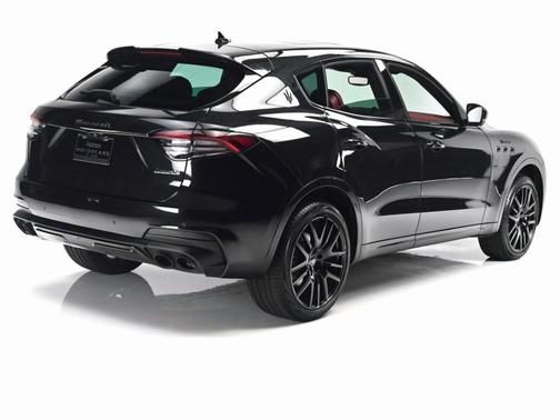 2022 Maserati Levante Modena