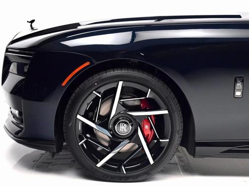 2025 Rolls-Royce Spectre