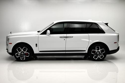 2021 Rolls-Royce Cullinan Base