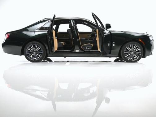 2025 Rolls-Royce Ghost
