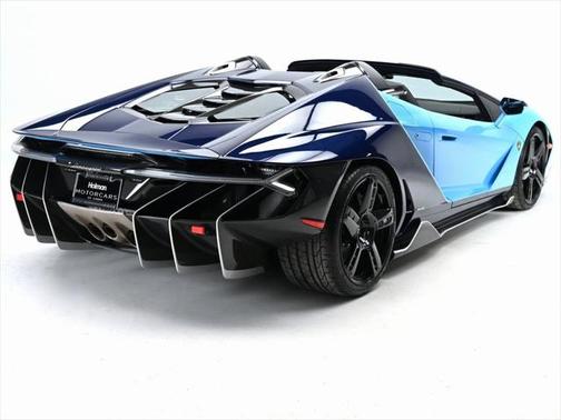 2017 Lamborghini Centenario LP770-4