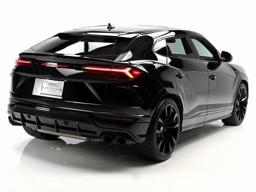 2021 Lamborghini Urus