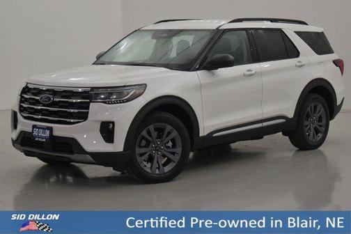 Star White Metallic Tri-Coat 2025 Ford Explorer Active