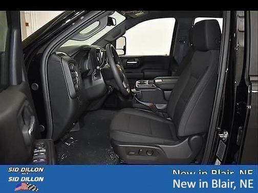 Black 2026 Chevrolet Silverado 2500 Custom