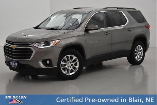 Pepperdust Metallic 2019 Chevrolet Traverse LT Cloth
