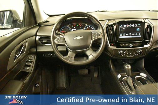 Pepperdust Metallic 2019 Chevrolet Traverse LT Cloth