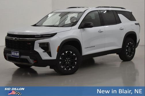 Polar White Tricoat 2027 Chevrolet Traverse AWD Z71