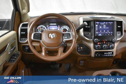 Granite Crystal Metallic Clearcoat 2022 RAM 2500 Laramie Crew Cab 4x4 6'4' Box