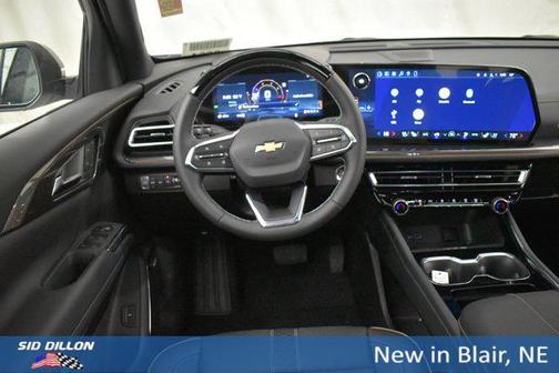 Polar White Tricoat 2026 Chevrolet Traverse High Country
