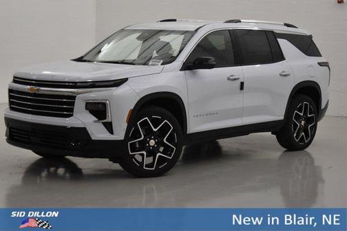 Polar White Tricoat 2026 Chevrolet Traverse High Country