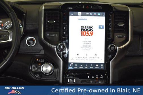 Diamond Black Crystal Pearlcoat 2023 RAM 1500 Laramie