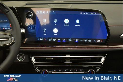 Mosaic Black Metallic 2026 Chevrolet Traverse RS
