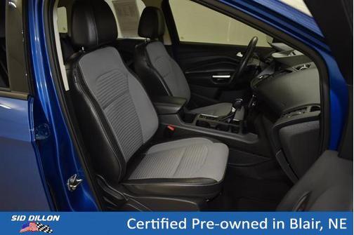 Lightning Blue Metallic 2017 Ford Escape SE