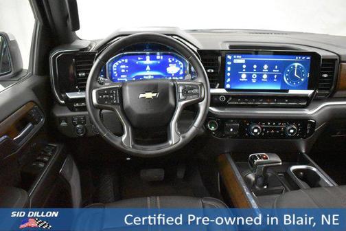 Iridescent Pearl Tricoat 2023 Chevrolet Silverado 1500 High Country