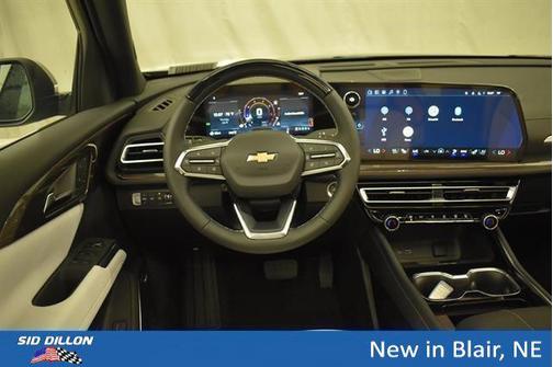 Mosaic Black Metallic 2026 Chevrolet Traverse High Country