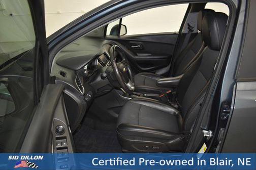 Shadow Gray Metallic 2022 Chevrolet Trax LT