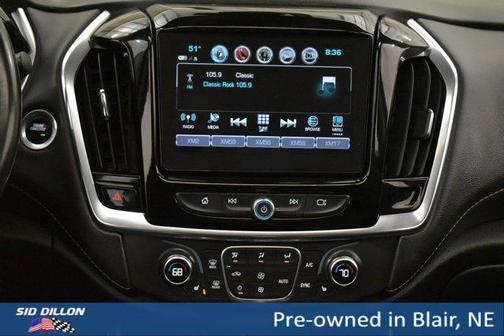 Mosaic Black Metallic 2019 Chevrolet Traverse LT Leather