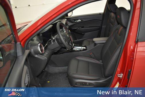 Apex Red 2026 Chevrolet Trax FWD 2RS