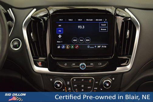 Iridescent Pearl Tricoat 2022 Chevrolet Traverse High Country
