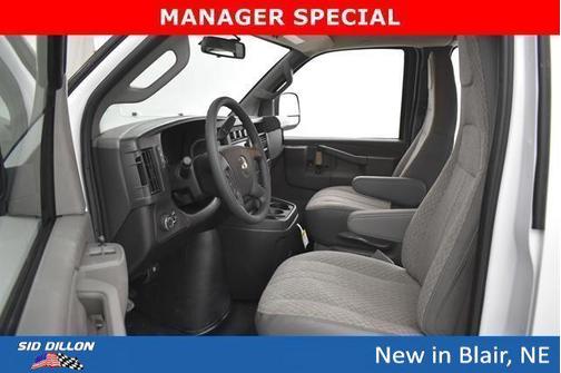 Summit White 2025 Chevrolet Express 3500 RWD 3500 Extended Wheelbase WT