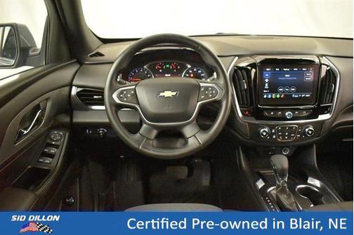 Sterling Gray Metallic 2023 Chevrolet Traverse LT Cloth