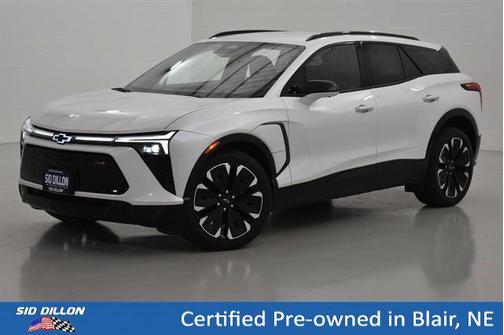 Iridescent Pearl Tricoat 2024 Chevrolet Blazer EV eAWD RS