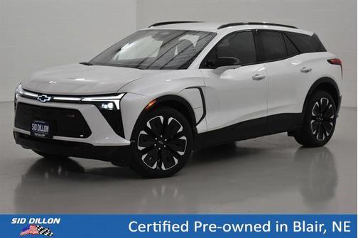Iridescent Pearl Tricoat 2024 Chevrolet Blazer EV eAWD RS