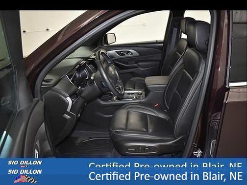 Black Cherry Metallic 2023 Chevrolet Traverse LT Leather