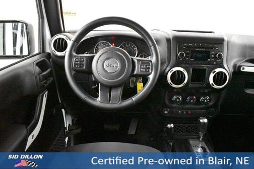 Bright White Clearcoat 2017 Jeep Wrangler Unlimited Sport